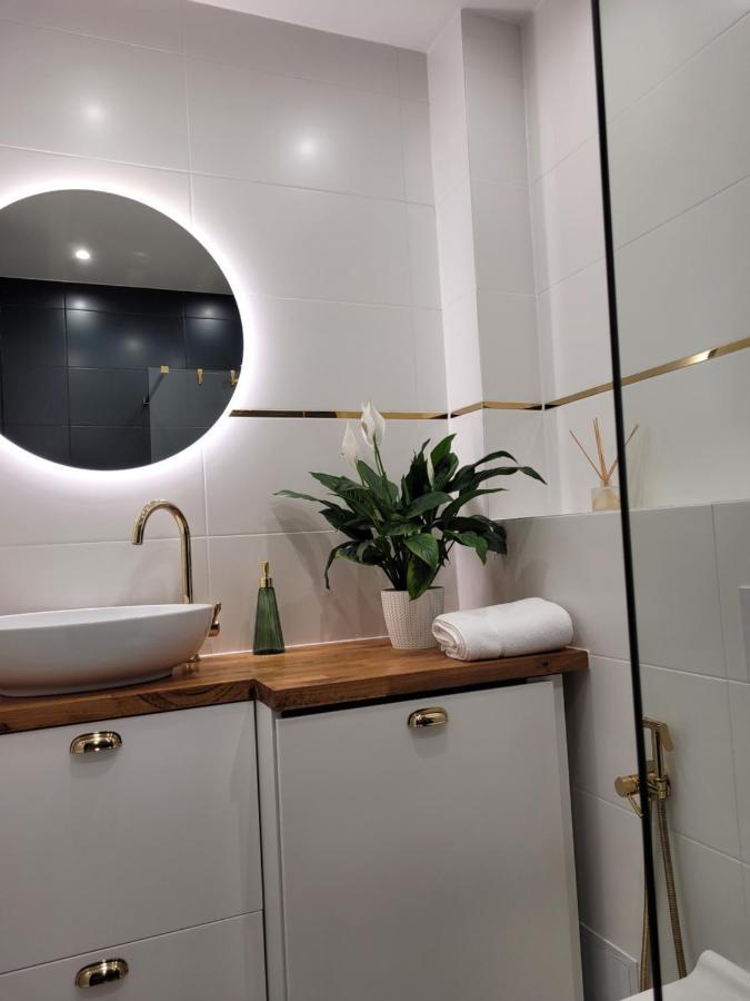 Apartament W Centrum Rowna 10 Kielce Kültér fotó